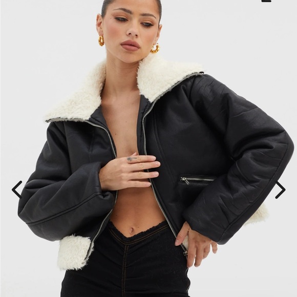 Selfie Leslie Camden Sherpa Trim Zip Jacket Black - Picture 1 of 4